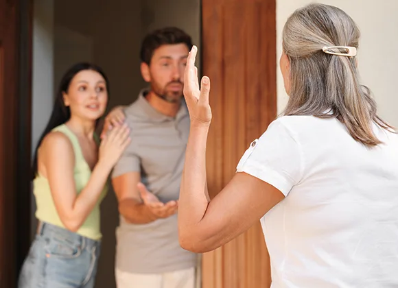 atitudes-antissociais-como-agir-com-vizinhos-intolerantes-e-agressivos copiar